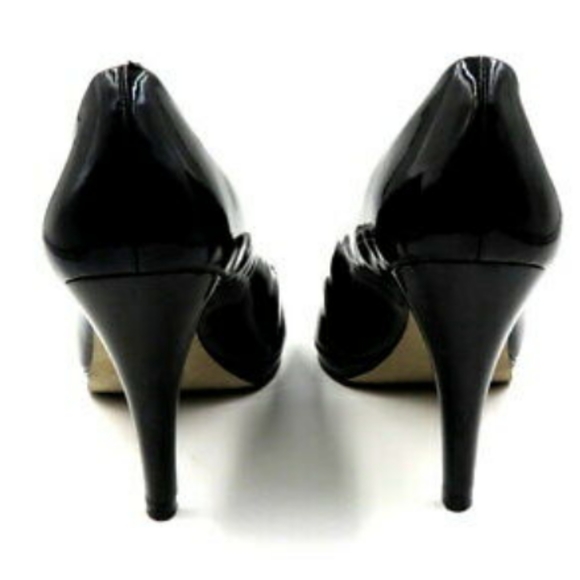 Ellen Tracy Black Pumps - Picture 3 of 6